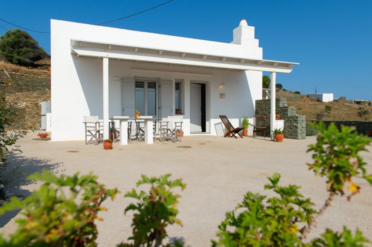 Grey House Villa Exámbela Eksteriør billede